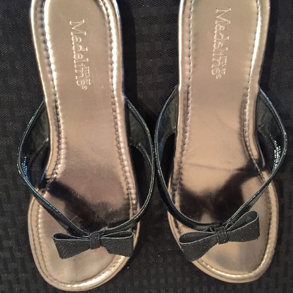 Stuart Madeline Flip Flops/Sandals